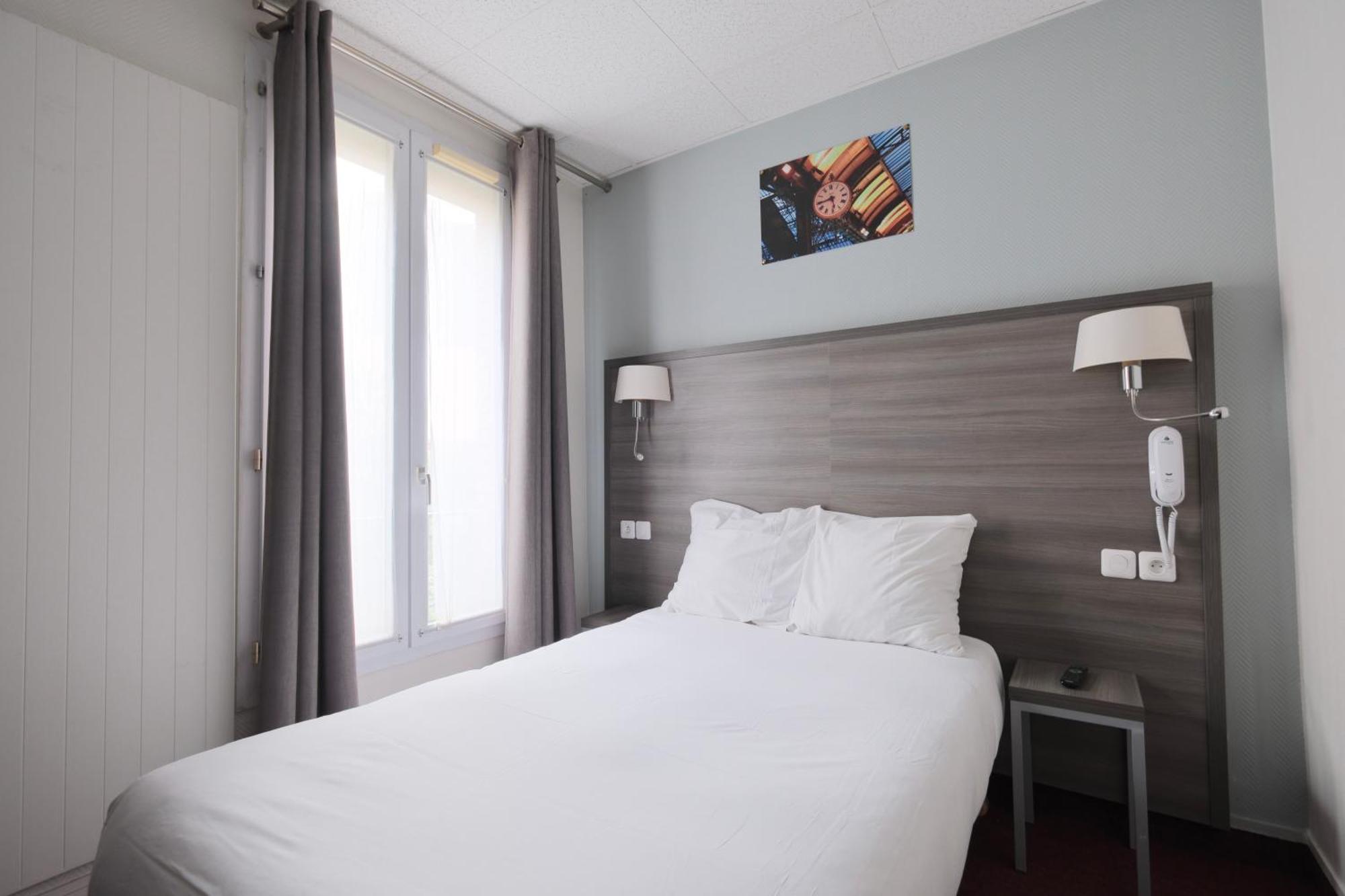 Hipotel Lilas Gambetta Paris Exterior foto